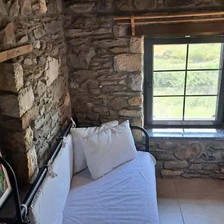 Peaceful Stone House With Nature View In Karaburun アパート *
